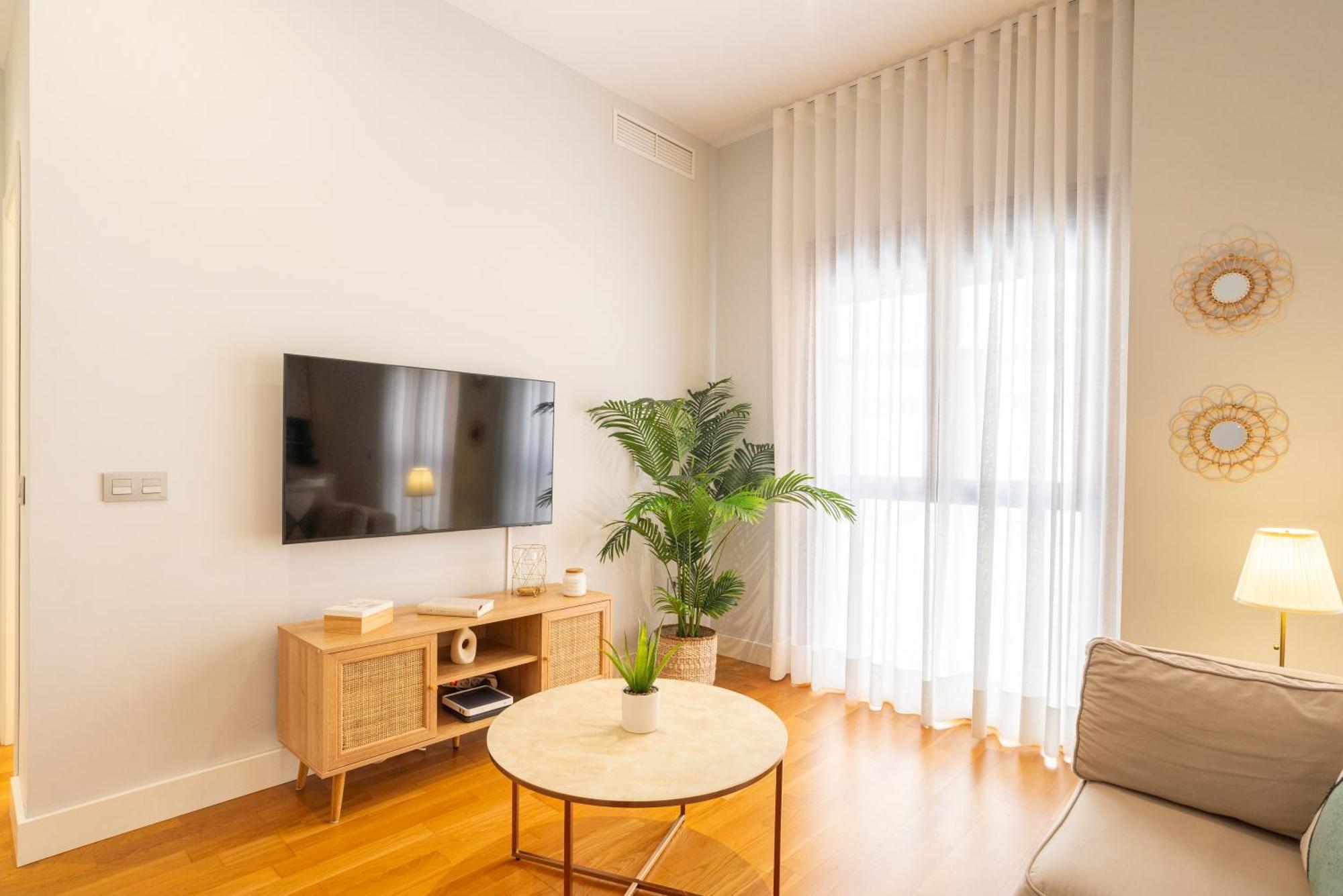 Souviron & Old Town By Ele Apartments Malaga Bagian luar foto