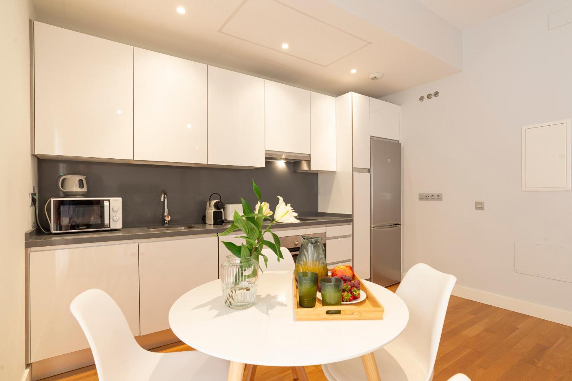Souviron & Old Town By Ele Apartments Malaga Bagian luar foto