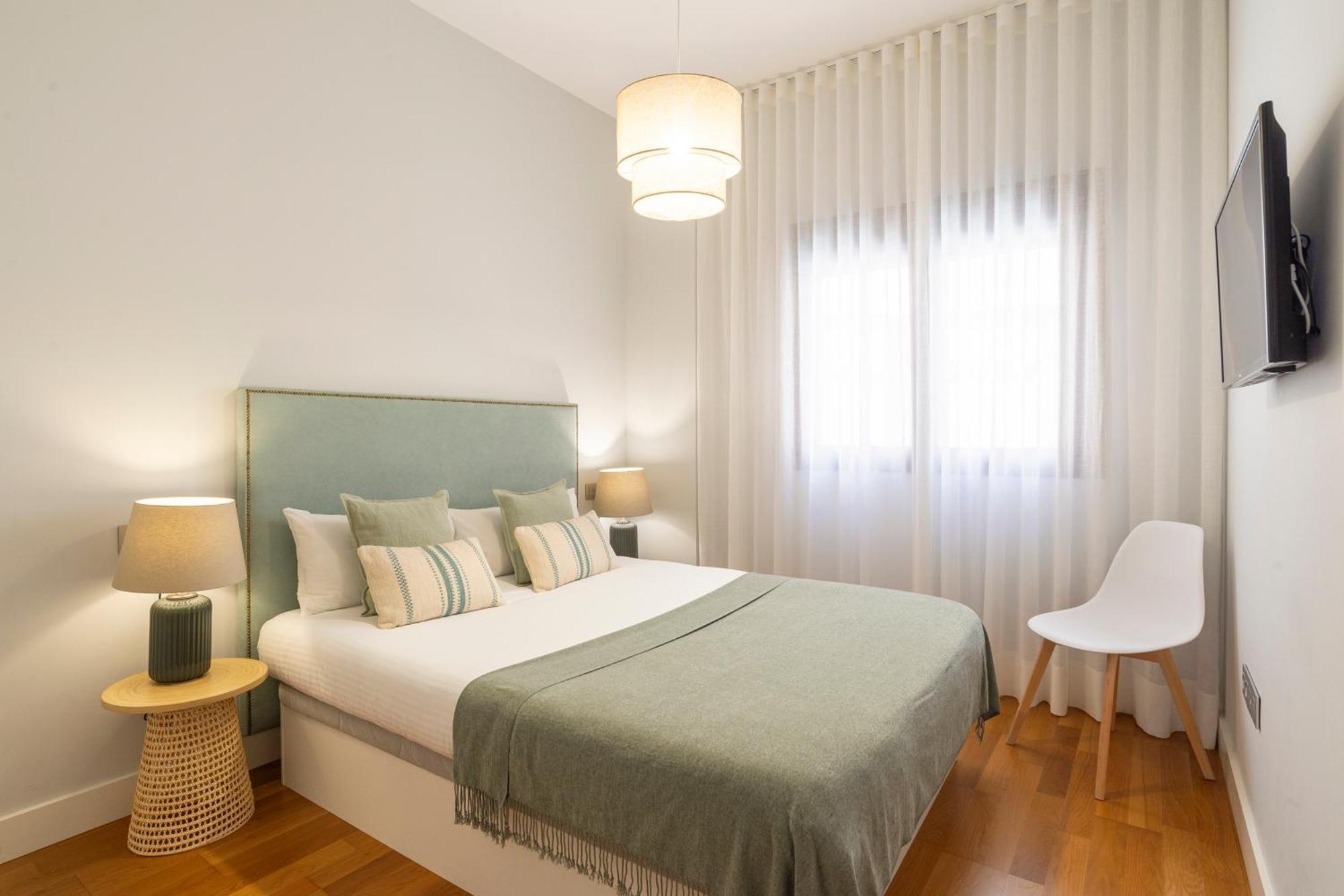 Souviron & Old Town By Ele Apartments Malaga Bagian luar foto